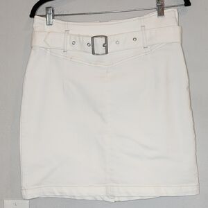 Free People White Stretch Denim Belted Mini Skirt Size 10 Yoke Waist